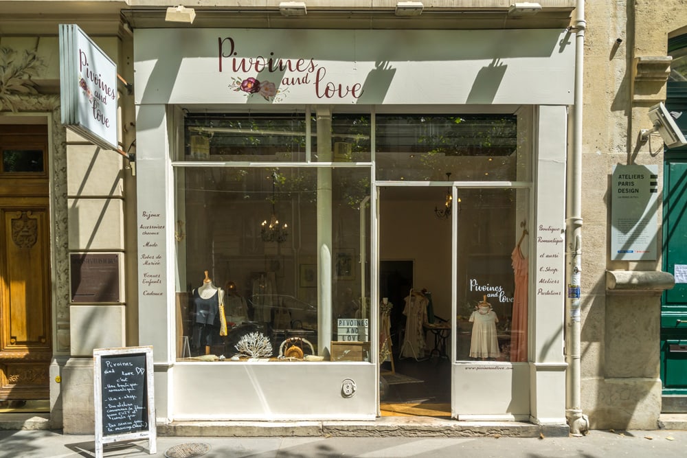PIVOINES AND LOVE BOUTIQUE MARIAGE PARIS